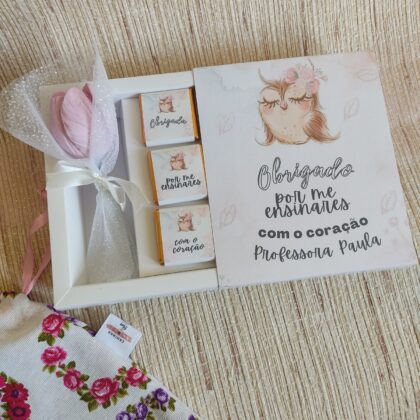 Caixa oferta – Fim de ano letivo (Personalizável)